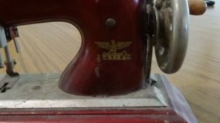 Vintage Red 1940 ' s Casige Gesch.  M.  1470 Child ' s Toy Sewing Machine 5