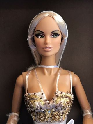 Fashion Royalty “ Glow” Vanessa Perrin Premium Dressed Doll Nrfb Rare