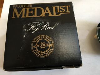 Vintage Pflueger Medalist 1494 - 1/2 Fly Fishing Reel made in Japan 5