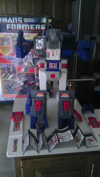 Vintage 1987 Transformers G1 Fortress Maximus complete w/ box 2