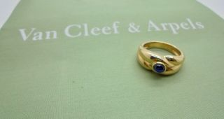 Authentic Van Cleef & Arpels Vca Cabochon Sapphire 18k Yellow Gold Ring - Rare