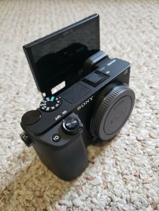 Sony Alpha a6400 Mirrorless Digital Camera with 18 - 135mm Lens - rarely 3 mos 11