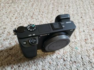 Sony Alpha a6400 Mirrorless Digital Camera with 18 - 135mm Lens - rarely 3 mos 3