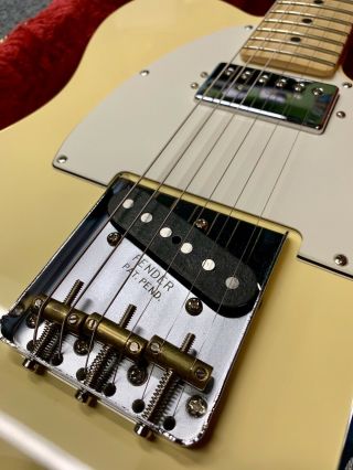 Fender American Performer Telecaster Vintage White w/New Hardshell Tweed Case 10