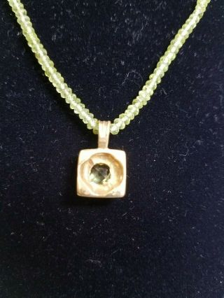 Vintage 18K Yellow Gold Peridot Pendant with Peridot Beads Necklace 3
