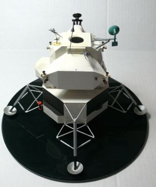 Vintage Precise NASA Grumman Lunar Excursion Module LEM Desk Model Topping 6