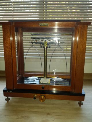 Antique Voland & Sons Inc.  Analytical Lab Balance With Weights.