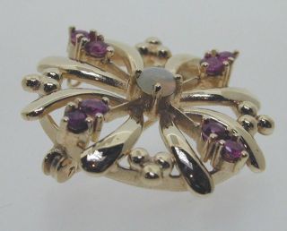 Vintage 9 carat yellow gold ruby and opal snowflake brooch 5.  4 grams 1986 2