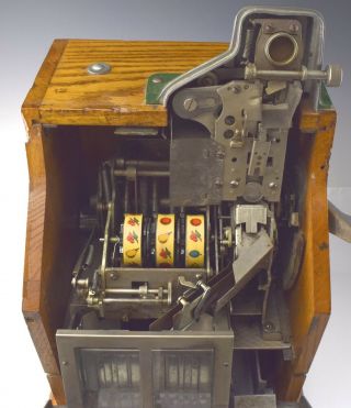 Vintage Mills Novelty Co.  5 Cent Slot Machine - BH - 1 2