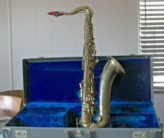 Vintage 1949 Conn 10m Naked Lady Tenor Sax Saxophone With Case
