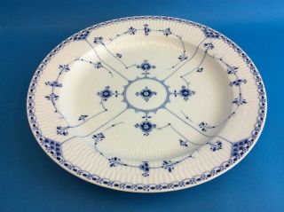 Vintage Royal Copenhagen 1/540 N:3.  A Blue Fluted White Half Lace 14” Platter