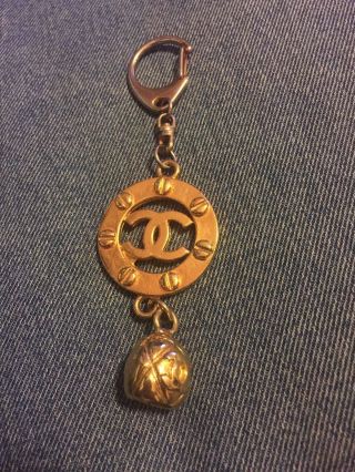 Authentic Chanel Vintage Cc Logos Gold Chain Key Holder Bag Charm