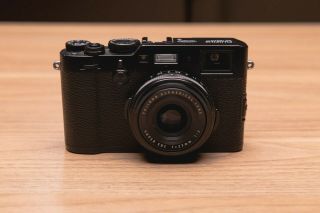 Fujifilm X100f Digital Camera (black) / Rarely / 1500 Shutter Count