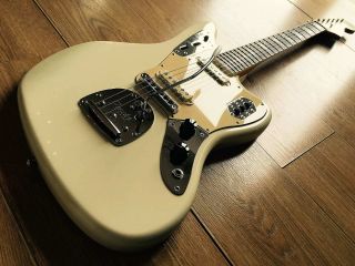 VERY RARE FENDER JAGUAR ARCTIC WHITE LTD 150 WORLDWIDE KEN CUSTOM B,  B 2013 4