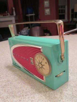 Vintage RETRO 1950s BULOVA Transistor Radio model 720 Series w/Case 11