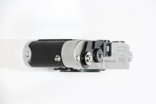 Leica M2 - M chrome camera body - Very Rare 6