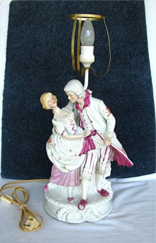 19  PORCELAIN ELECTRIC TABLE LAMP WITH VICTORIAN DRESSED MAN & WOMAN DANCING 4