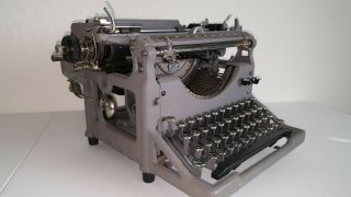 Rare Color Antique 1926 Underwood Vintage Typewriter Industrial Gray.