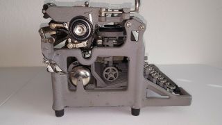 RARE COLOR Antique 1926 Underwood Vintage Typewriter Industrial Gray. 5