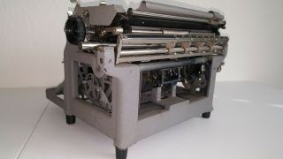 RARE COLOR Antique 1926 Underwood Vintage Typewriter Industrial Gray. 6