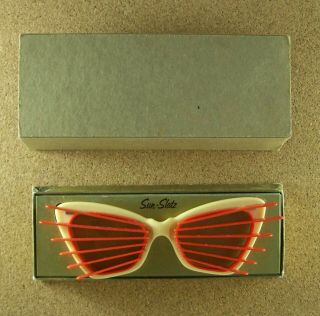 Vintage Antique Sun - Slatz Sunglasses Ivory Frames With Red Inserts