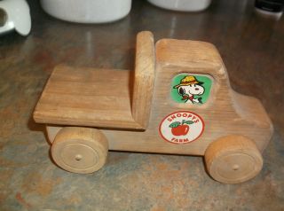 Vintage 1958 Aviva Toy Co.  Wooden Toy Snoopy Farm Flat Bed Truck 90 Stickers