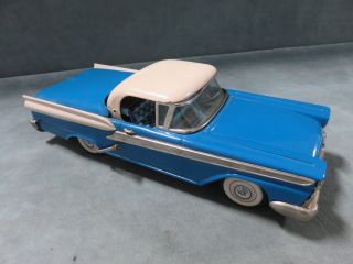 Vintage Bandai/cragston Ford Fairlane 500 Skyline W/retracable Roof Friction Car