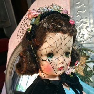 Vibrant Vintage Madame Alexander Cissy 1950s Brunette With Blue - green Eyes 10