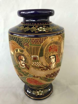 Fine Antique Japanese Satsuma Porcelain Hand Painted Vase.
