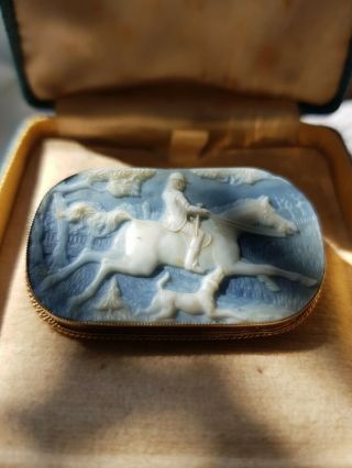 Antique vintage 9kt Gold 375 Classical Hunting Horse Dog Cameo Brooch/badge ONYX 10