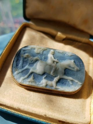 Antique vintage 9kt Gold 375 Classical Hunting Horse Dog Cameo Brooch/badge ONYX 9