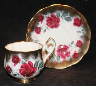 Elizabethan Heavy Gold & Roses Cup & Saucer