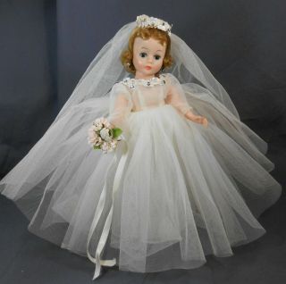 Vintage 1961 Madame Alexander CISSETTE Bride 840 - - Box,  Booklet,  Tag 3