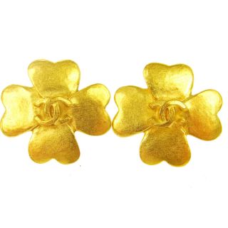 Auth Chanel Vintage Cc Logos Clover Motif Earrings 0.  9 - 0.  9 " Clip - On Ak16834j