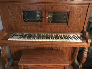 Vintage " Keepsakes " Player Piano