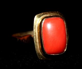 Vintage 18 ct yellow gold chunky coral dress ring statement size S 7