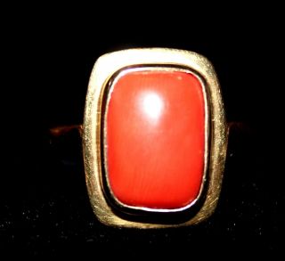 Vintage 18 ct yellow gold chunky coral dress ring statement size S 8