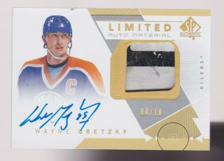 2018 - 19 Sp Authentic Wayne Gretzky Limited Auto Material 8/10 Ssp Rare Oilers