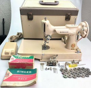 Rare Singer Featherweight Sewing Machine 221j Tan Beige Cream 1961 Vintage