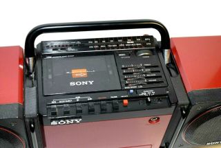 Vintage Sony CFS - 700 AM/FM Stereo TranSound Boombox 2