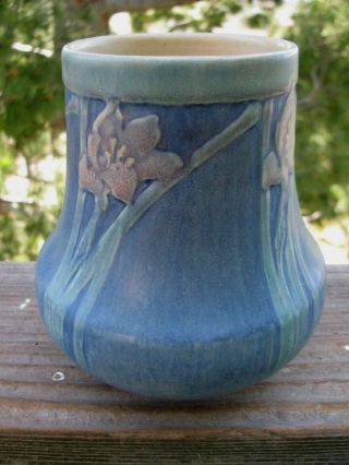 Vintage Newcomb College Sadie Irvine Pottery Vase Floral Pink,  Blue,  Green 2