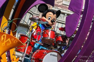 Yamaha Oak Drum Set from Mickey’s Soundsational Parade at Disneyland Disney Rare 4