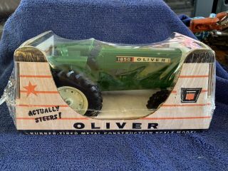 Vintage Ertl Oliver 1850 Tractor With Front Wheel Assist - 1/16 In Bubble Box 2