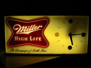 Vintage 1957 Miller High Life Beer Lighted Wall Clock & Sign & Dots.  MAN CAVE 3