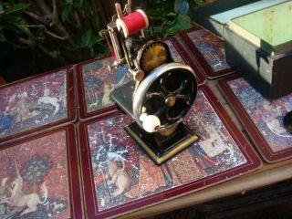 Antique Old Vintage Victoria 1880s DORMAN LockStitch Sewing Machine See Video 2