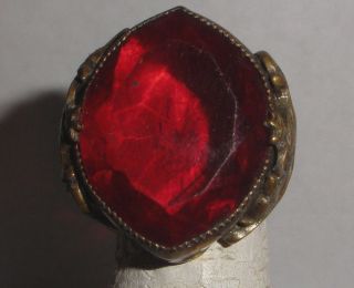 Antique 1800s Victorian Or Early Large Red Stone Glass Griffin Pinky Ring Size 4