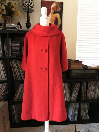 Vintage 1960s Lilli Ann Red Wool Mohair Red Swing Coat w/ Fox Fur Collar Piece 2