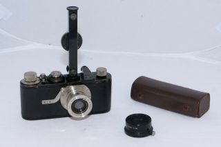 Leica I (a) Vintage Camera.  Circa 1930.  Elmar 50mm F/3.  5 Nickel Lens.  Hood,  Cla 