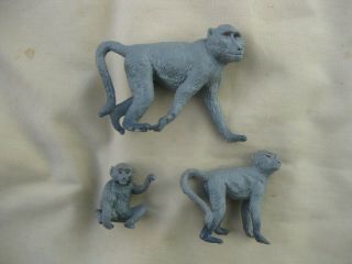 1998 Jasman Serengeti Baboon Family Plastic Play Set Animals