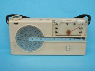 Rare Find 1950s Vintage Sony Tr - 6 Historical Transistor Radio